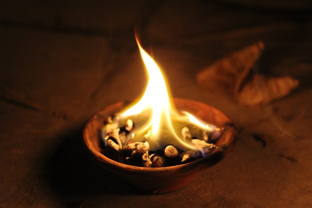 diya, light, flame-2923658.jpg